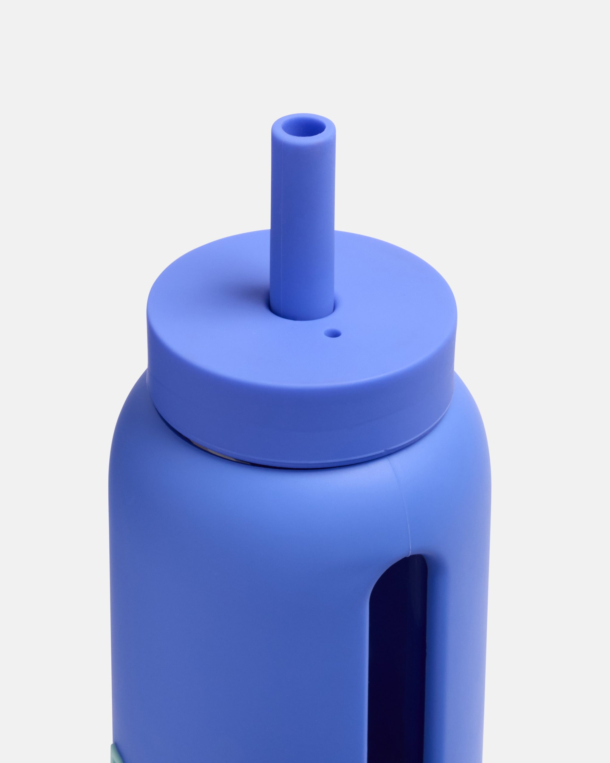 20251031_Bink_KidsBottle_LoungeStrawCap_10oz_Navy_0742-1.jpg