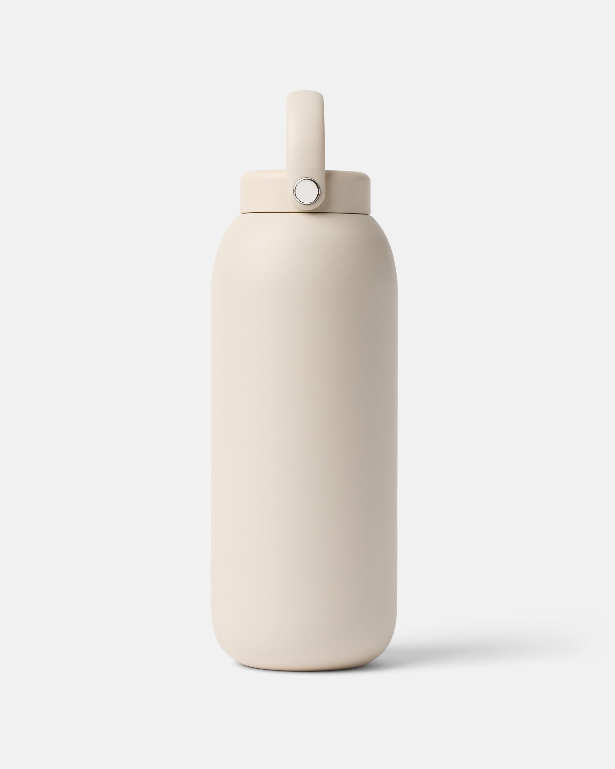 Almond_Chug_001_a3bb27f7-4a47-4e09-8634-6055d795fc8c.jpg